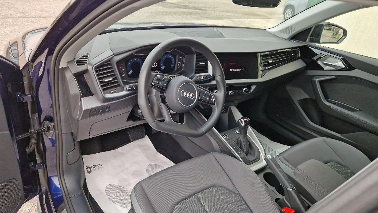 AUDI A1 SPB 30 TFSI S tronic Identity Black - 5