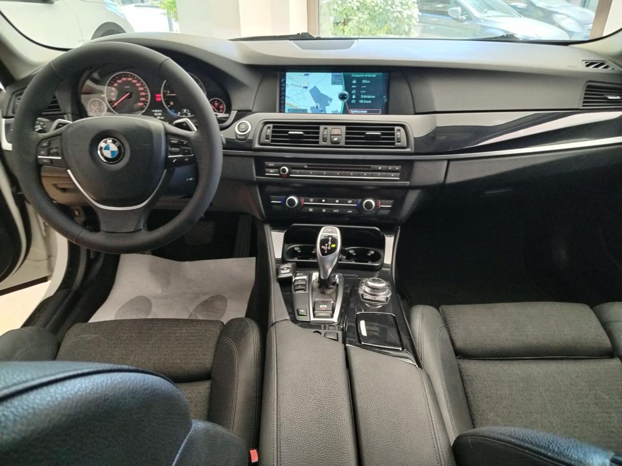 BMW 520 d Touring Business Sport - 8