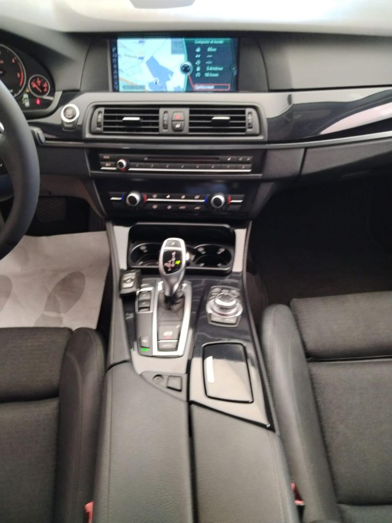 BMW 520 d Touring Business Sport - 23