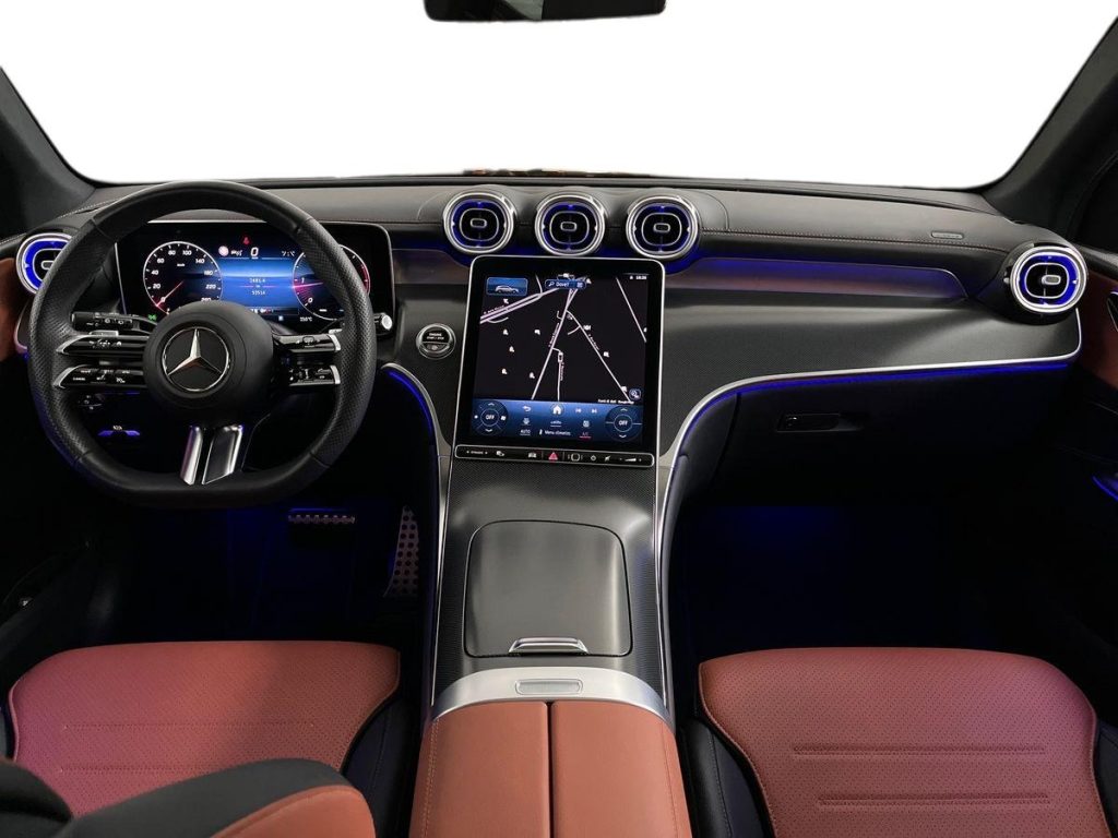 MERCEDES-BENZ GLC 220 d 4Matic Mild Hybrid AMG Line Premium - 9