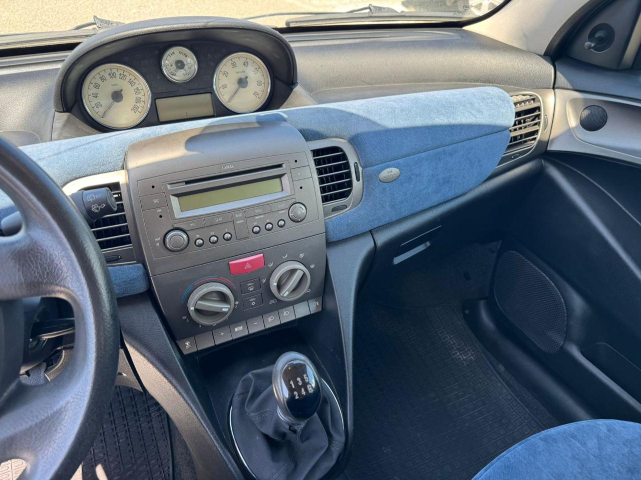 LANCIA Ypsilon 1.2 GPL - 11