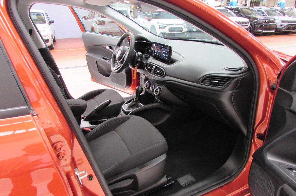 FIAT Tipo 1.5 Hybrid 130cv 5 porte Cross CAMBIO AUTOMATICO - 18