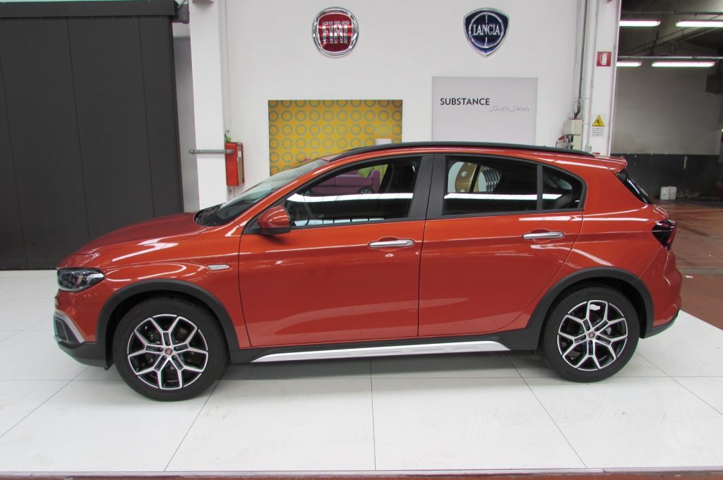 FIAT Tipo 1.5 Hybrid 130cv 5 porte Cross CAMBIO AUTOMATICO - 5