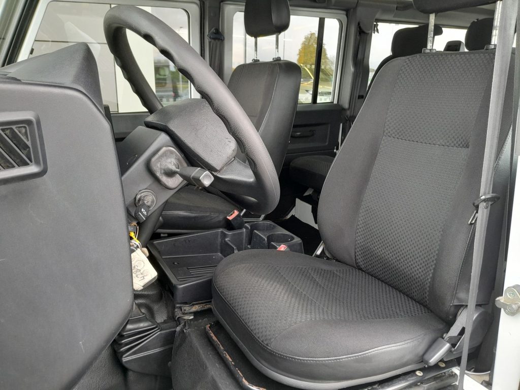 LAND ROVER Defender Defender 110 2.2 td N1 AUTOCARRO NETTO IVA - 13