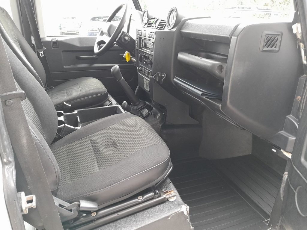 LAND ROVER Defender Defender 110 2.2 td N1 AUTOCARRO NETTO IVA - 16