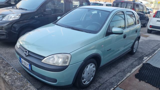 OPEL Corsa Verde pastello