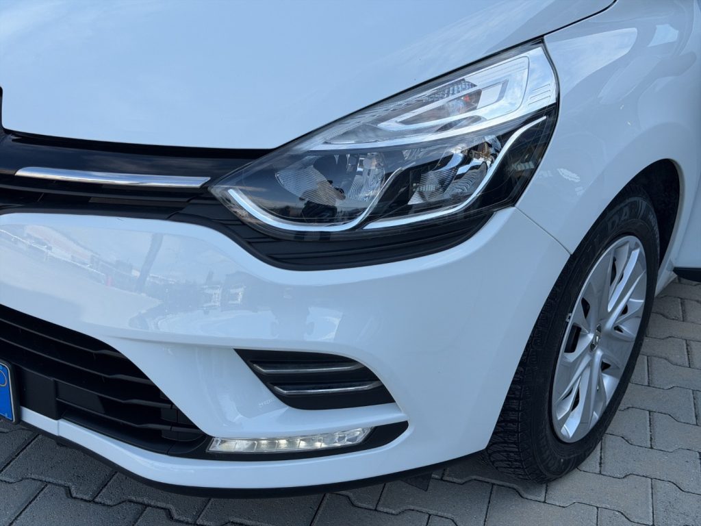 RENAULT Clio 1.5DCI AUTOCARRO N1 4POSTI - 17