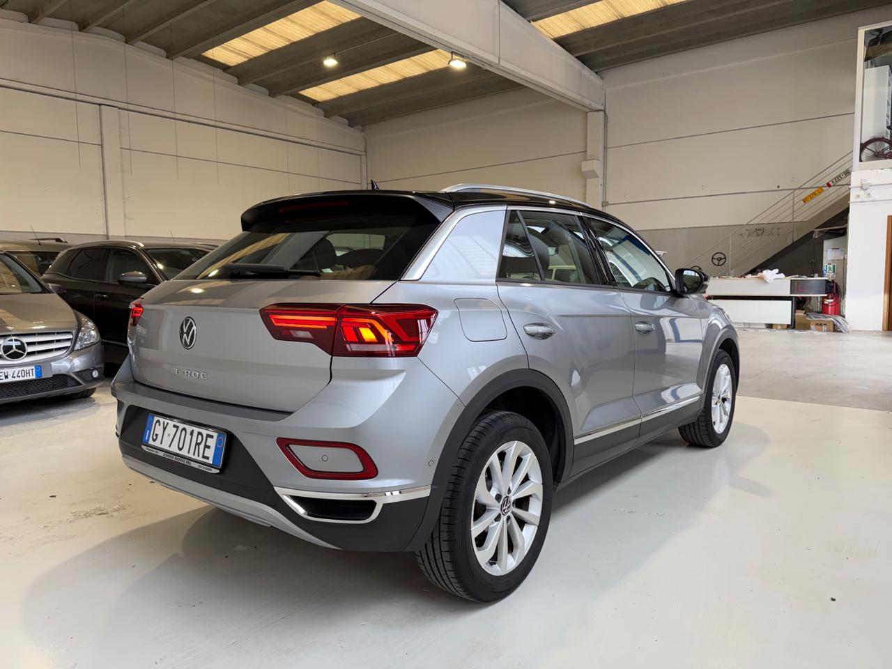 VOLKSWAGEN T-Roc 1.0 TSI R-Line Plus - 5