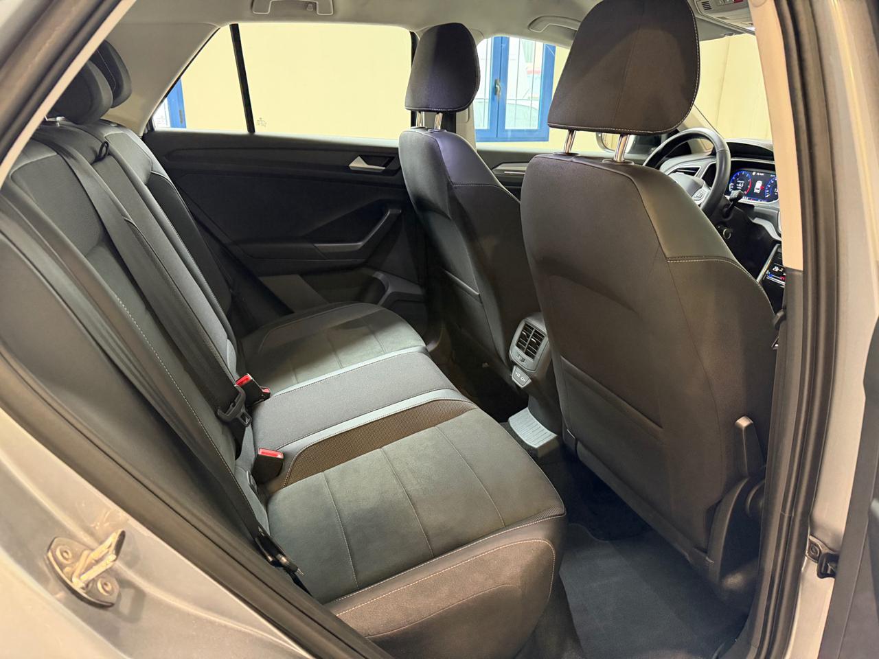 VOLKSWAGEN T-Roc 1.0 TSI R-Line Plus - 13