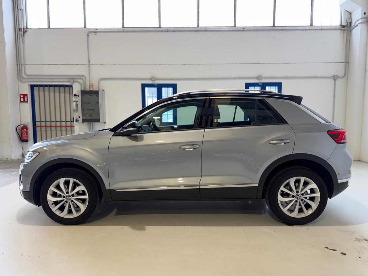 VOLKSWAGEN T-Roc 1.0 TSI R-Line Plus - 2
