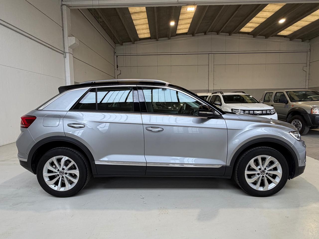 VOLKSWAGEN T-Roc 1.0 TSI R-Line Plus - 6