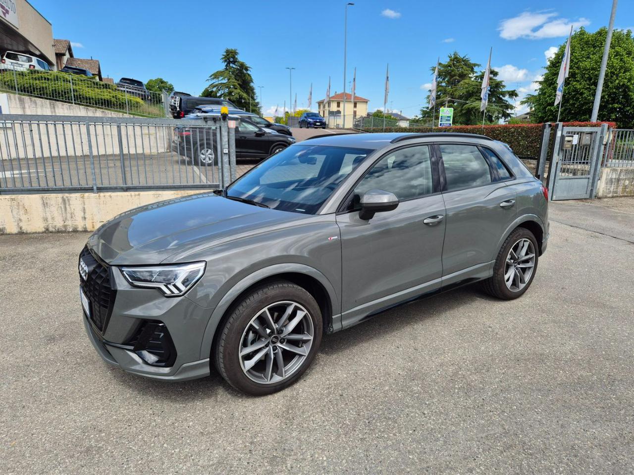 AUDI Q3 35 TDI S tronic S line edition - 3