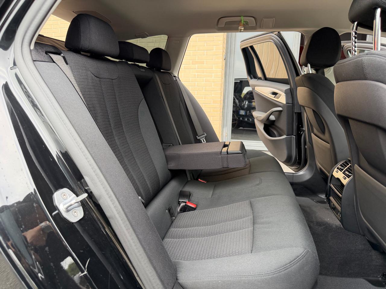 BMW 520 d 48V Touring Business - 10