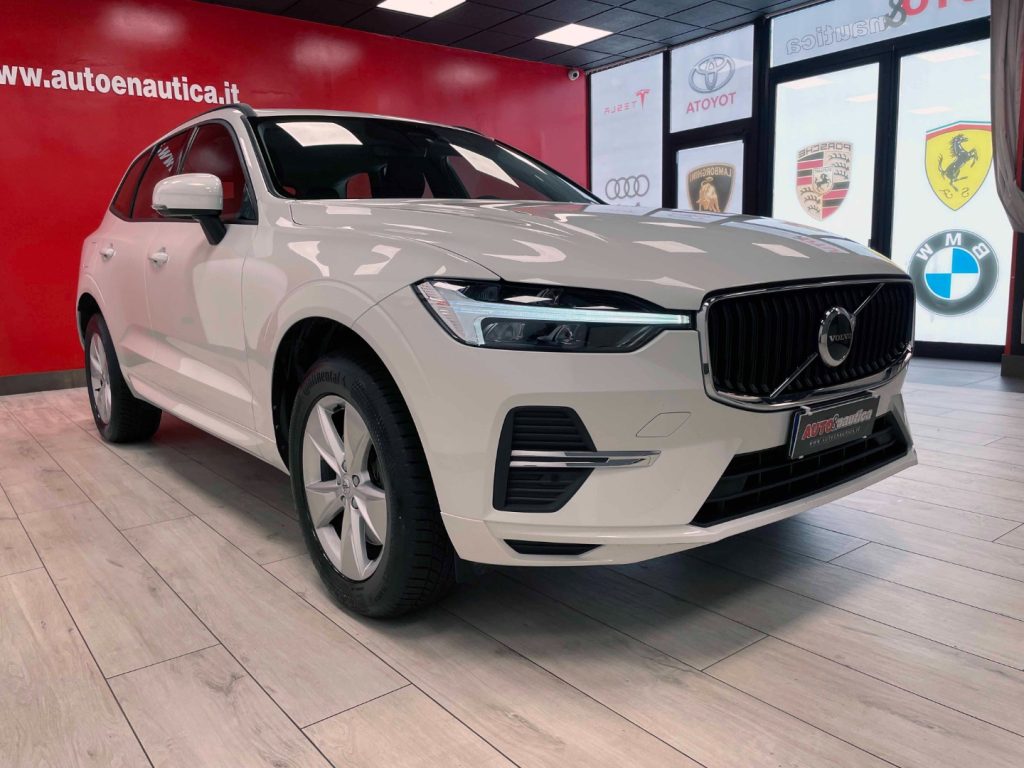 VOLVO XC60 2.0 B4 MOMENTUM AWD AUTO - IVA DEDUCIBILE - 5
