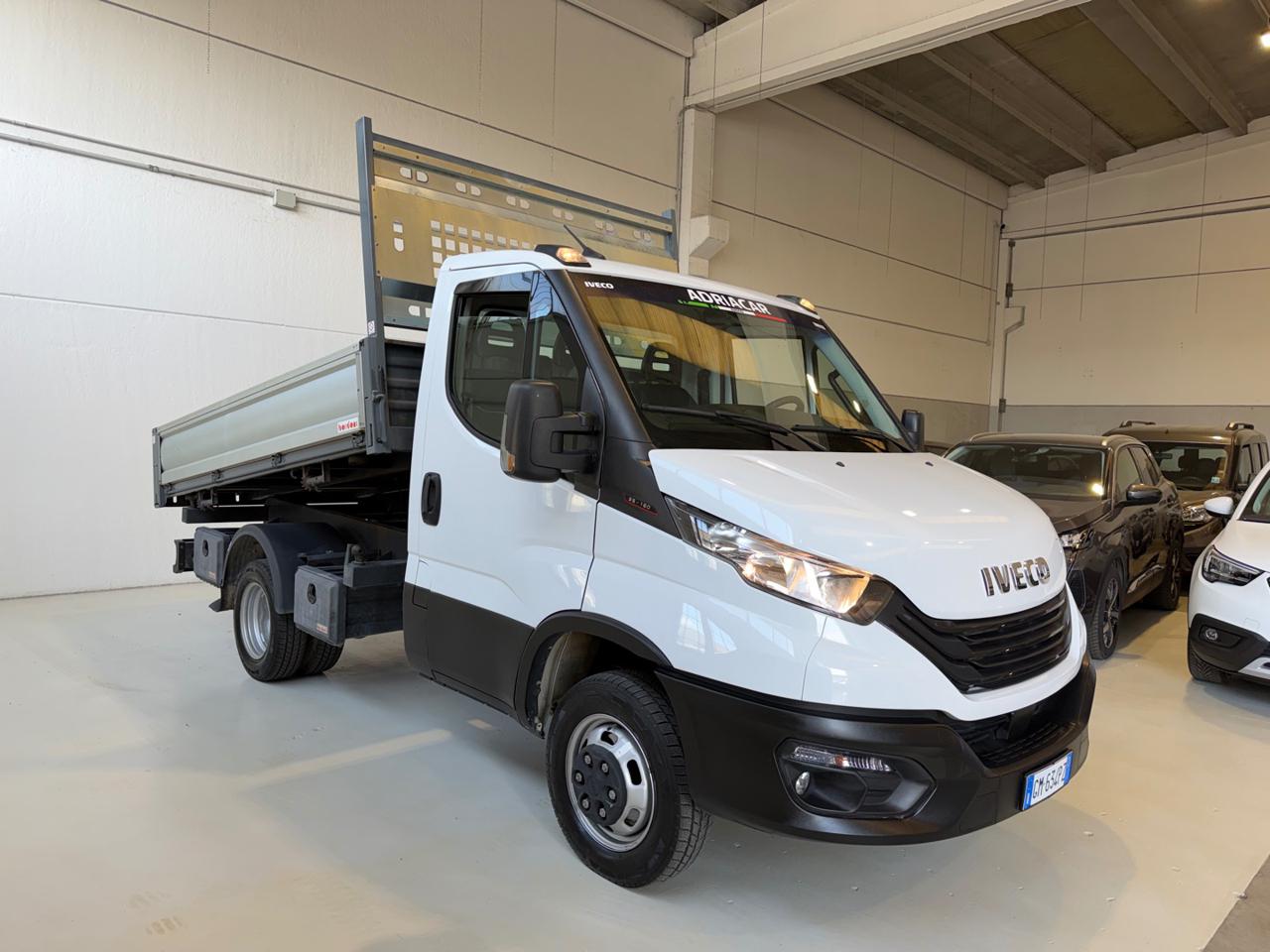 IVECO Daily 35C16H BTor3.0HPT PC-RGCabinato ribaltabile trilat - 7