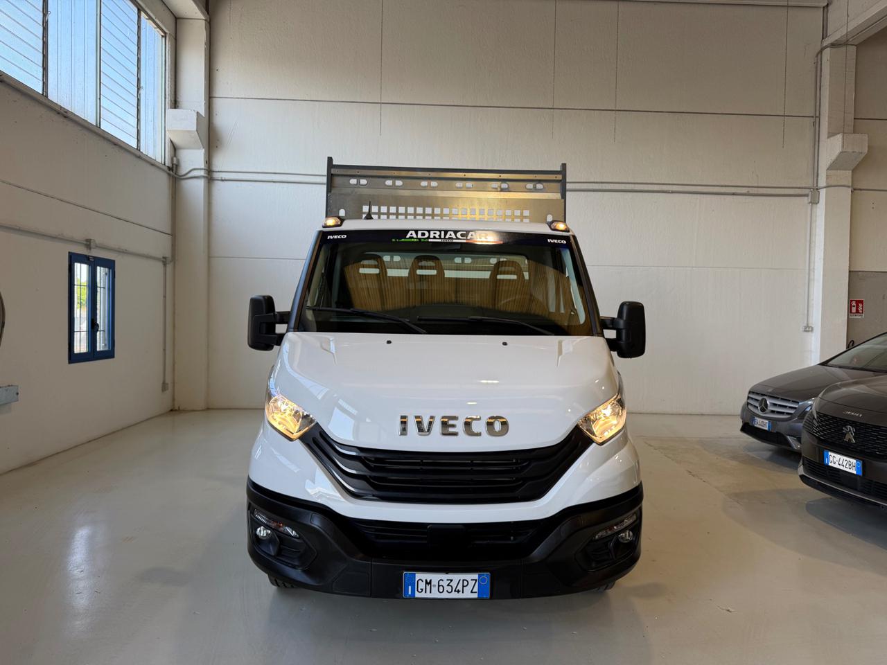IVECO Daily 35C16H BTor3.0HPT PC-RGCabinato ribaltabile trilat - 8