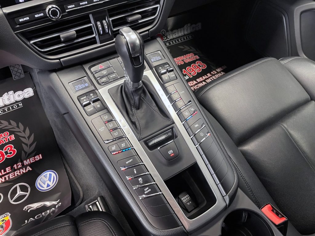 PORSCHE Macan 3.0 S 354CV PDK - 28