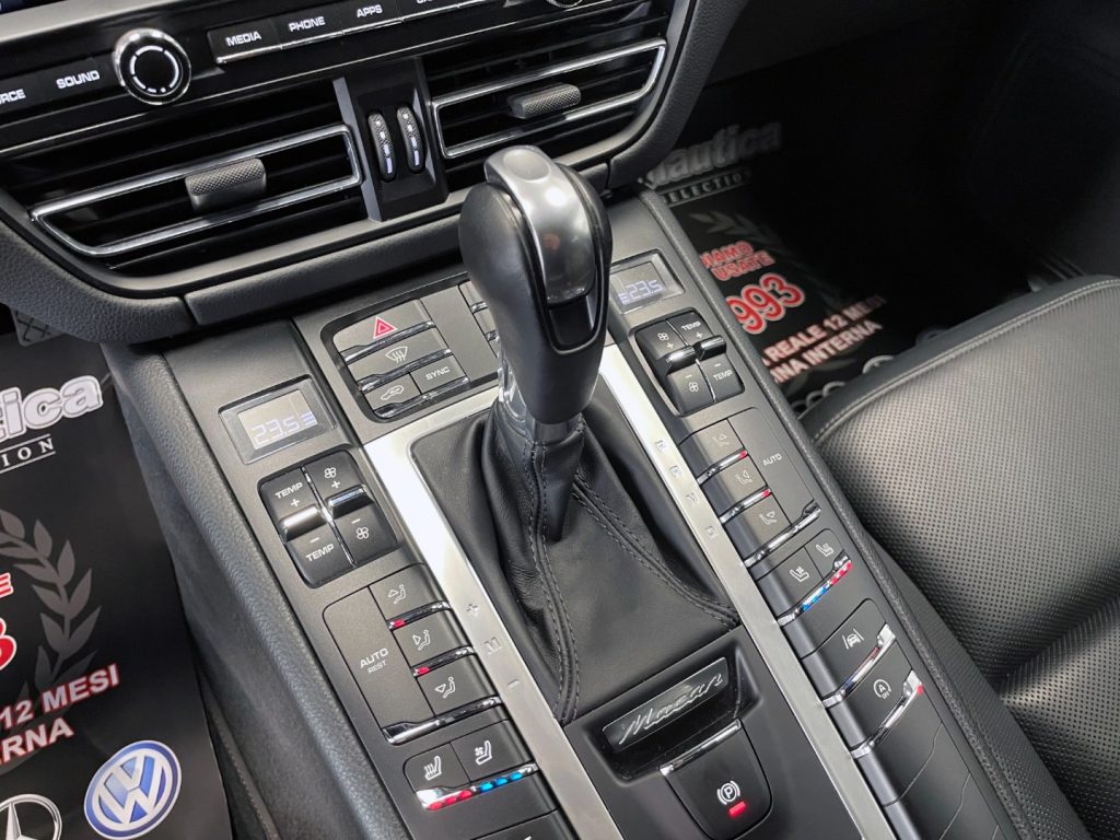 PORSCHE Macan 3.0 S 354CV PDK - 41