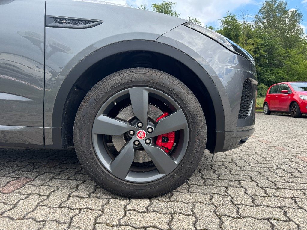 JAGUAR E-Pace 2.0D 150 CV AWD aut.CHEQUERED FLAG+TETTO - 5