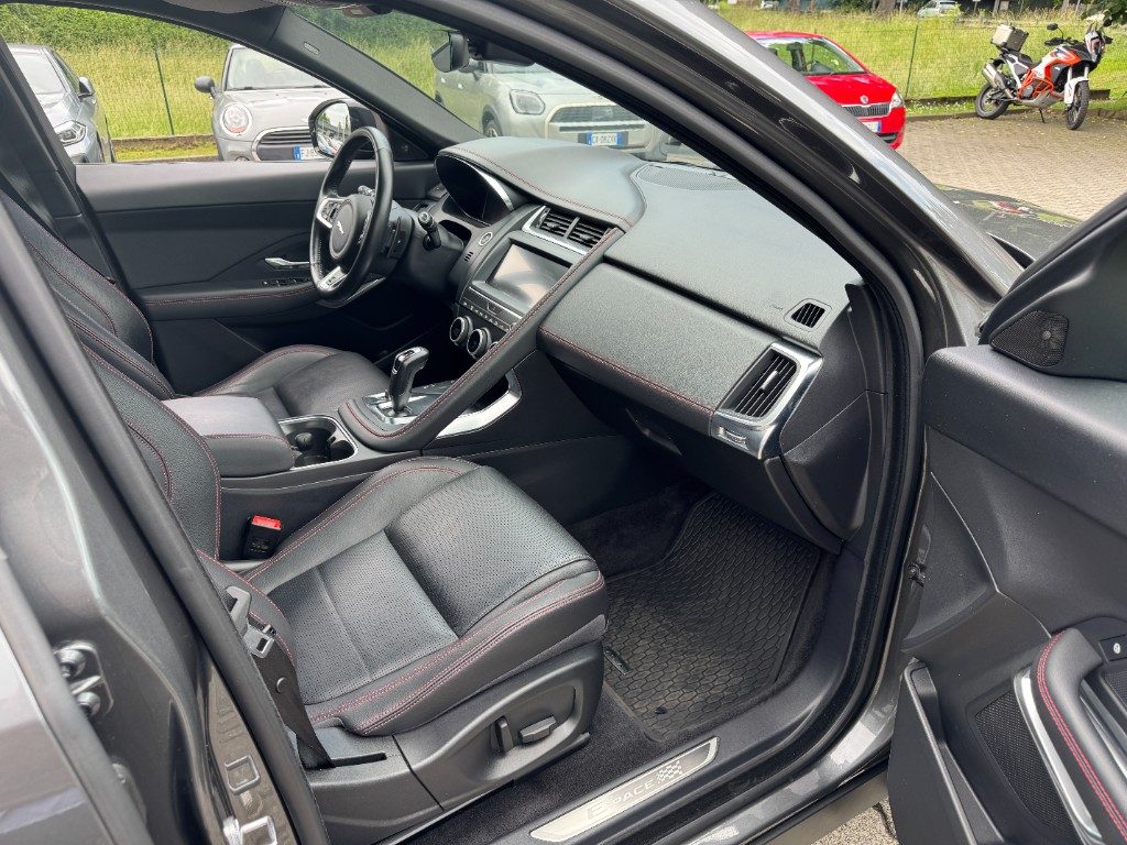 JAGUAR E-Pace 2.0D 150 CV AWD aut.CHEQUERED FLAG+TETTO - 11