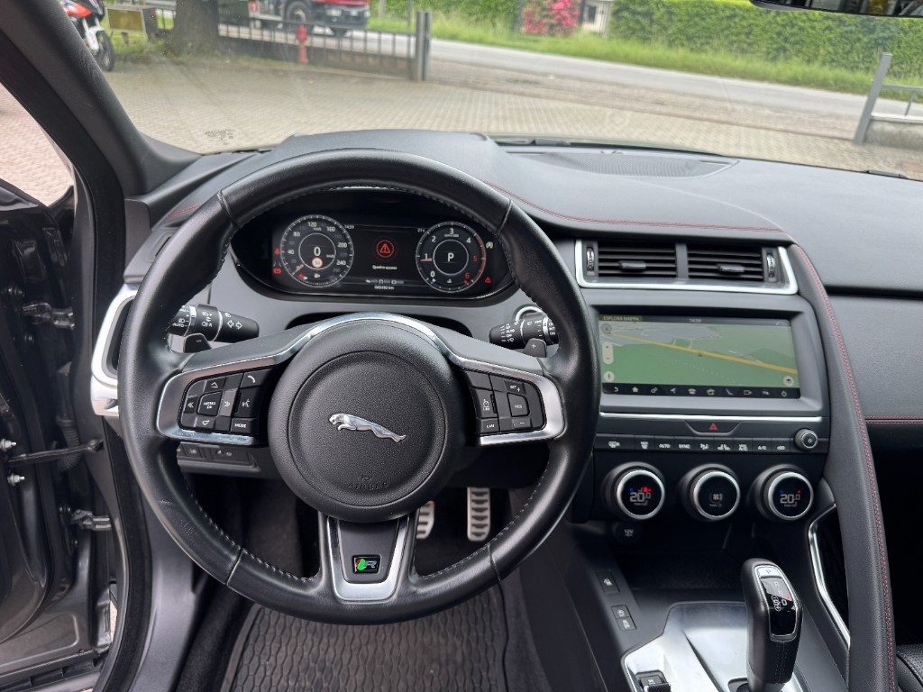 JAGUAR E-Pace 2.0D 150 CV AWD aut.CHEQUERED FLAG+TETTO - 15
