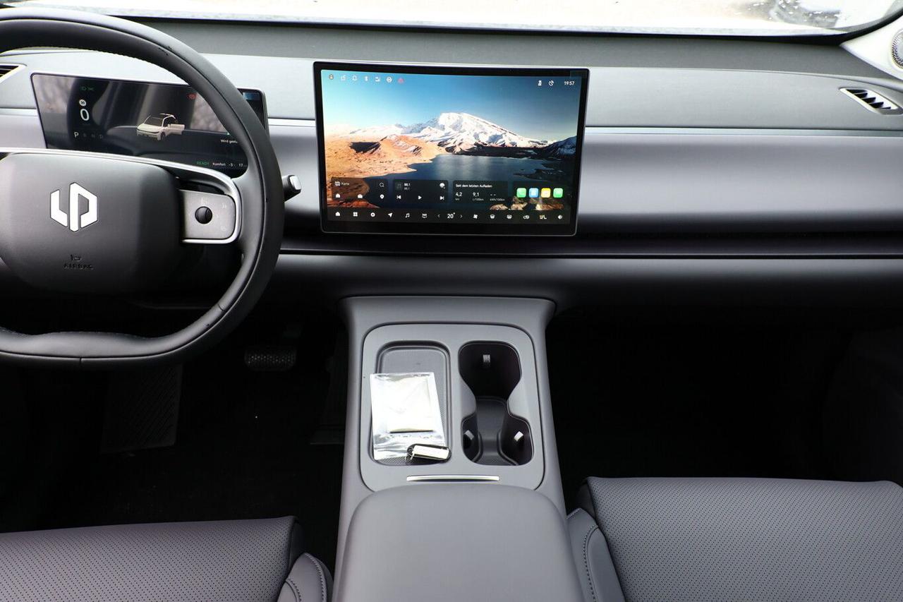 LEAPMOTOR C10 REEV 158kW phev Design - 6