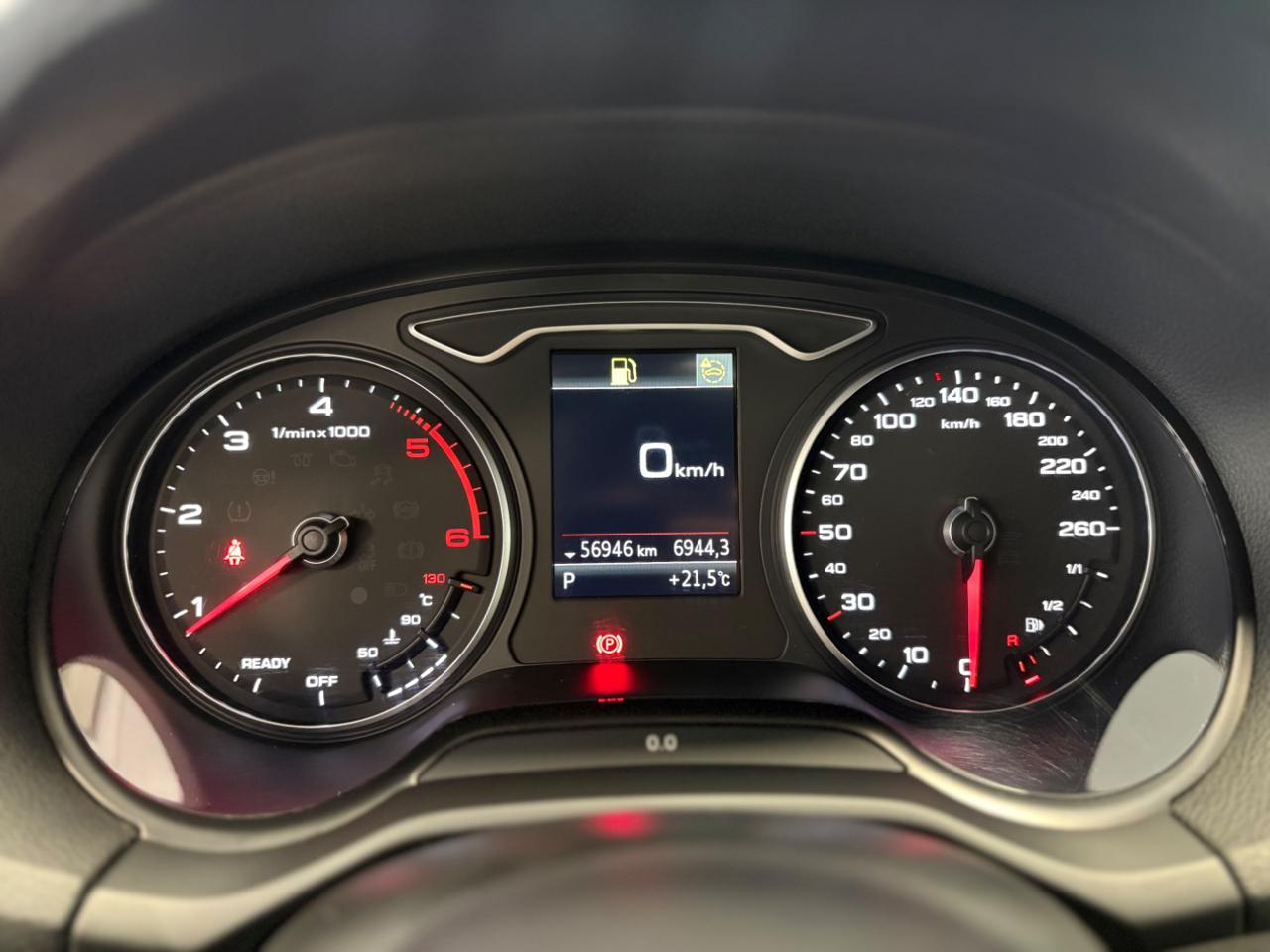 AUDI Q2 30 TDI S tronic Business FARI LED - 9