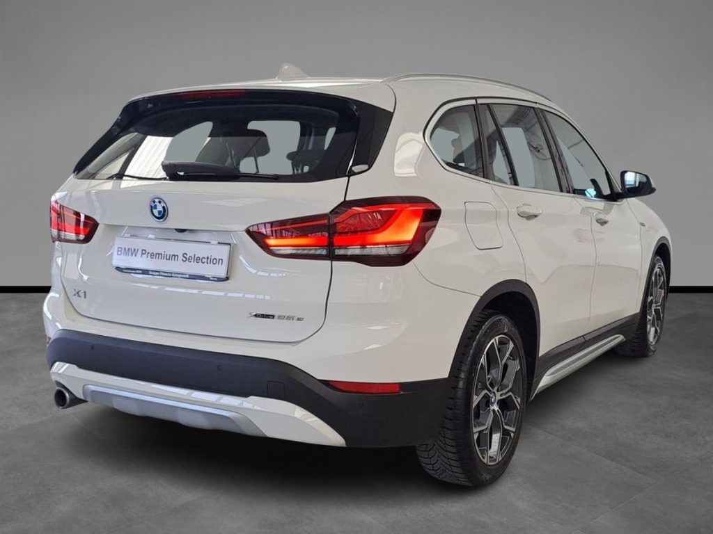 BMW X1 xDrive25e xLine Plus - 15
