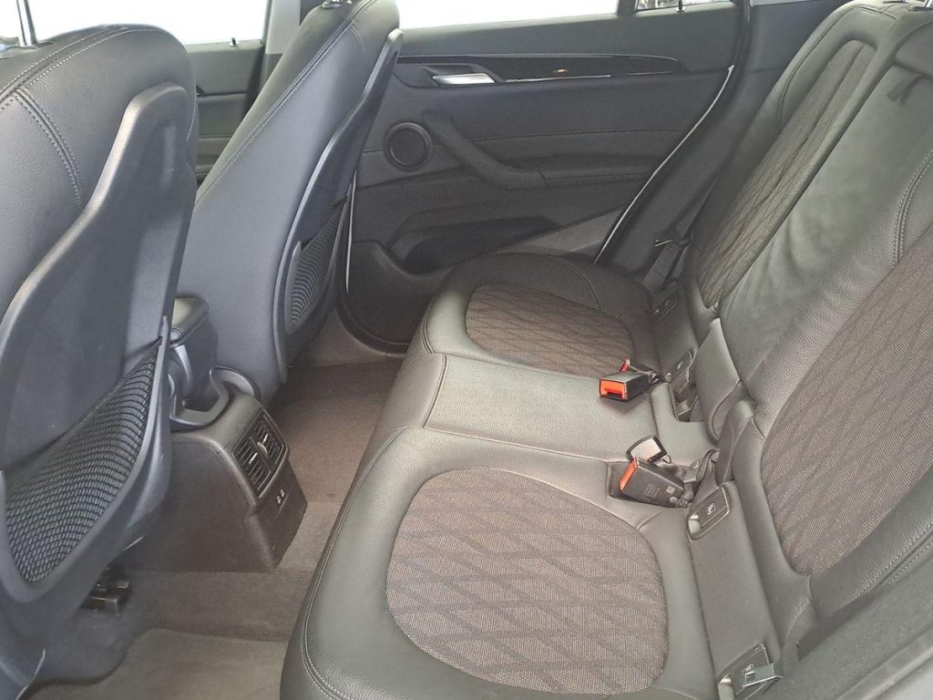BMW X1 xDrive25e xLine Plus - 10