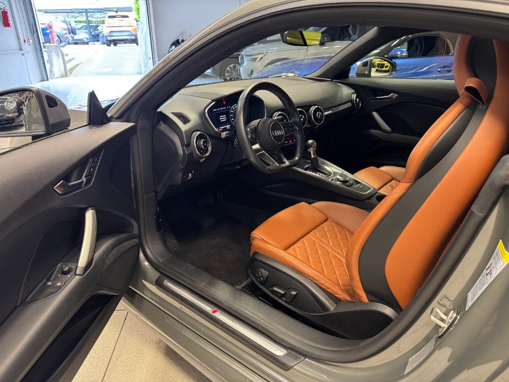AUDI TT Coupé 40 TFSI STRONIC SLINE - 9