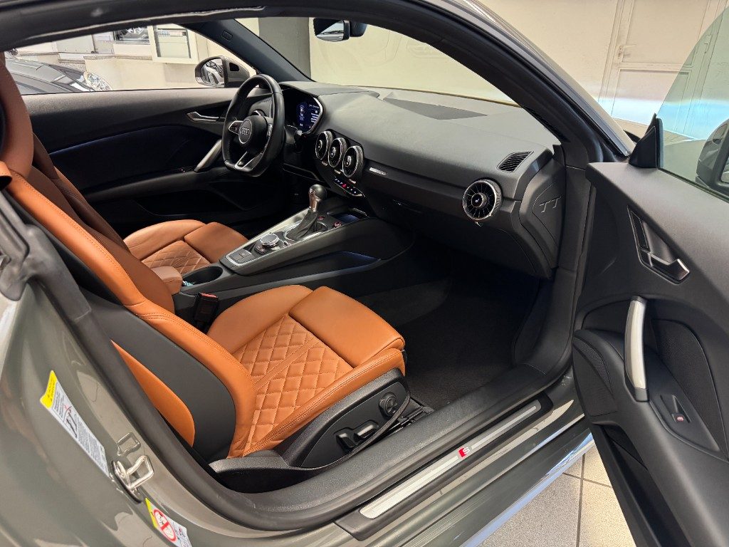 AUDI TT Coupé 40 TFSI STRONIC SLINE - 10