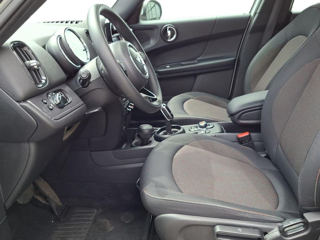 MINI Countryman 1.5 One D Business Countryman Au. - 10