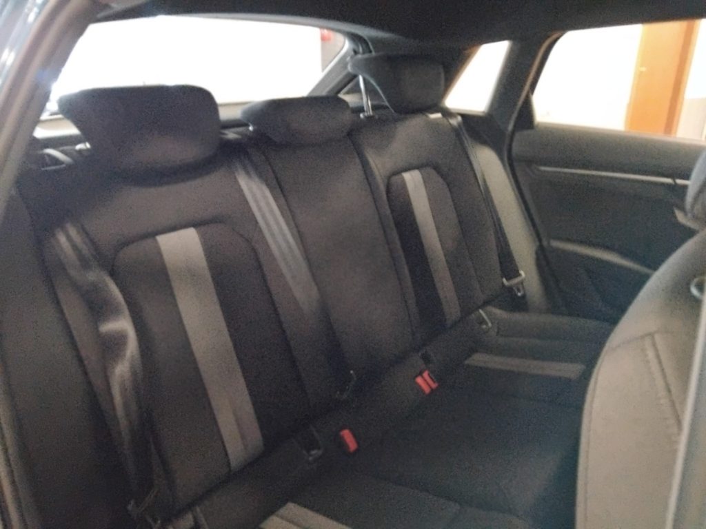 AUDI A3 SPORTBACK 30 TFSI 17 - 11