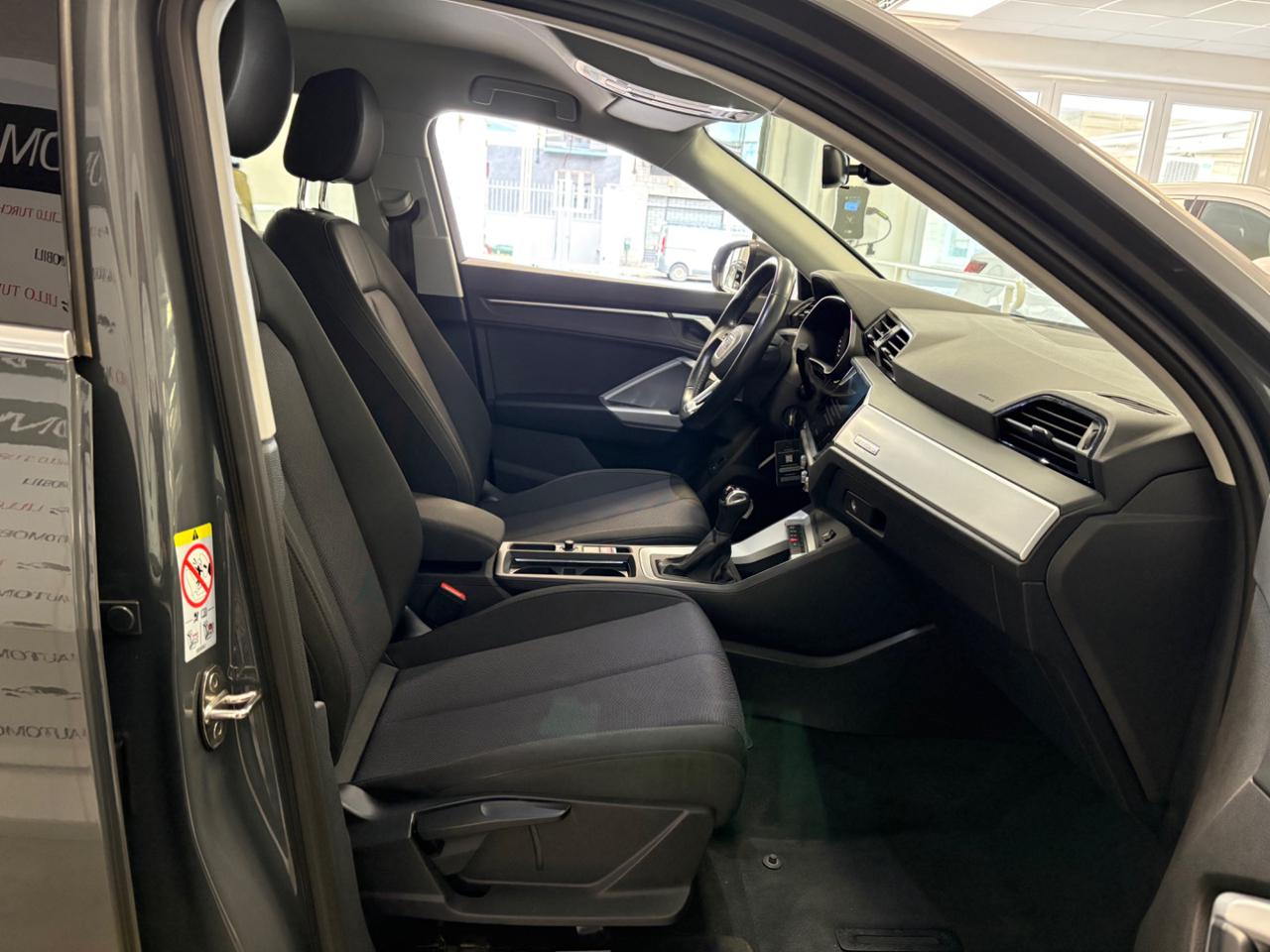 AUDI Q3 SPB 35 TDI quattro S tronic Business Plus - 17