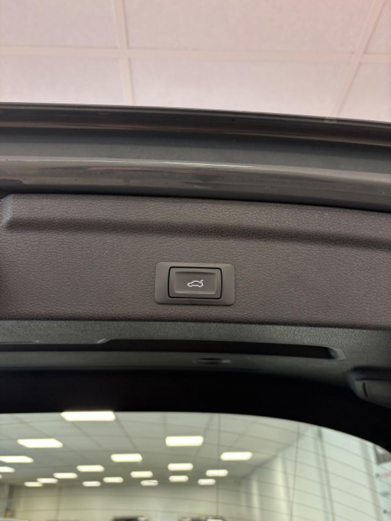 AUDI Q3 SPB 35 TDI quattro S tronic Business Plus - 21