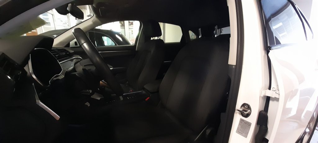 AUDI Q3 SPORTBACK 40 TDI quattro S tr. Bus. Plus 19 B&O - 11