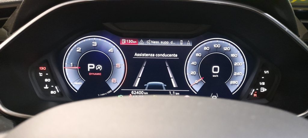 AUDI Q3 SPORTBACK 40 TDI quattro S tr. Bus. Plus 19 B&O - 23