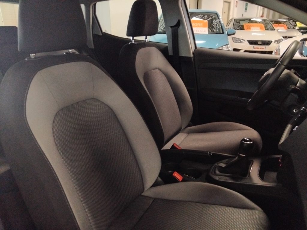 SEAT Ibiza 1.6 TDI 95 CV 5 porte Business NAVI - 14