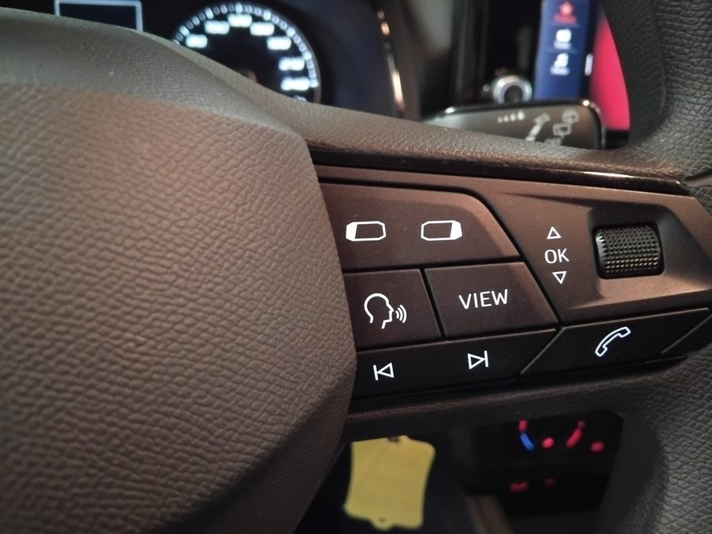 SEAT Arona 1.0 EcoTSI Reference LEGA 16 LED - 17