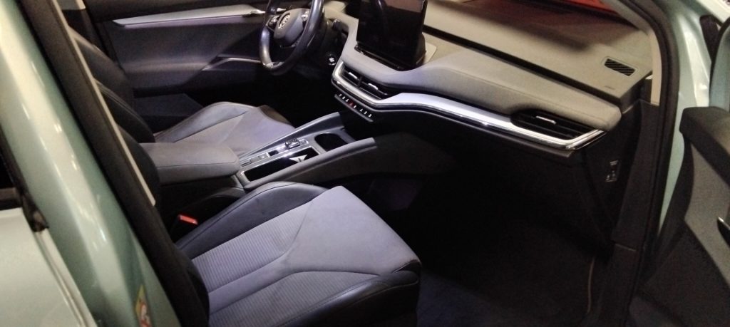 SKODA Enyaq iV 60 63 Kwh RANGE 434 KM - 12