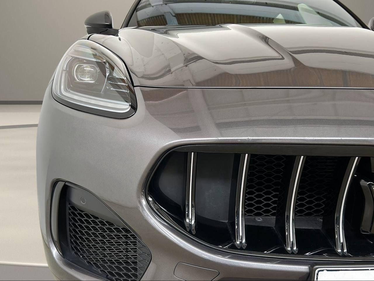 MASERATI Grecale MHEV 300 CV AWD GT TETTO APRIBILE - 38