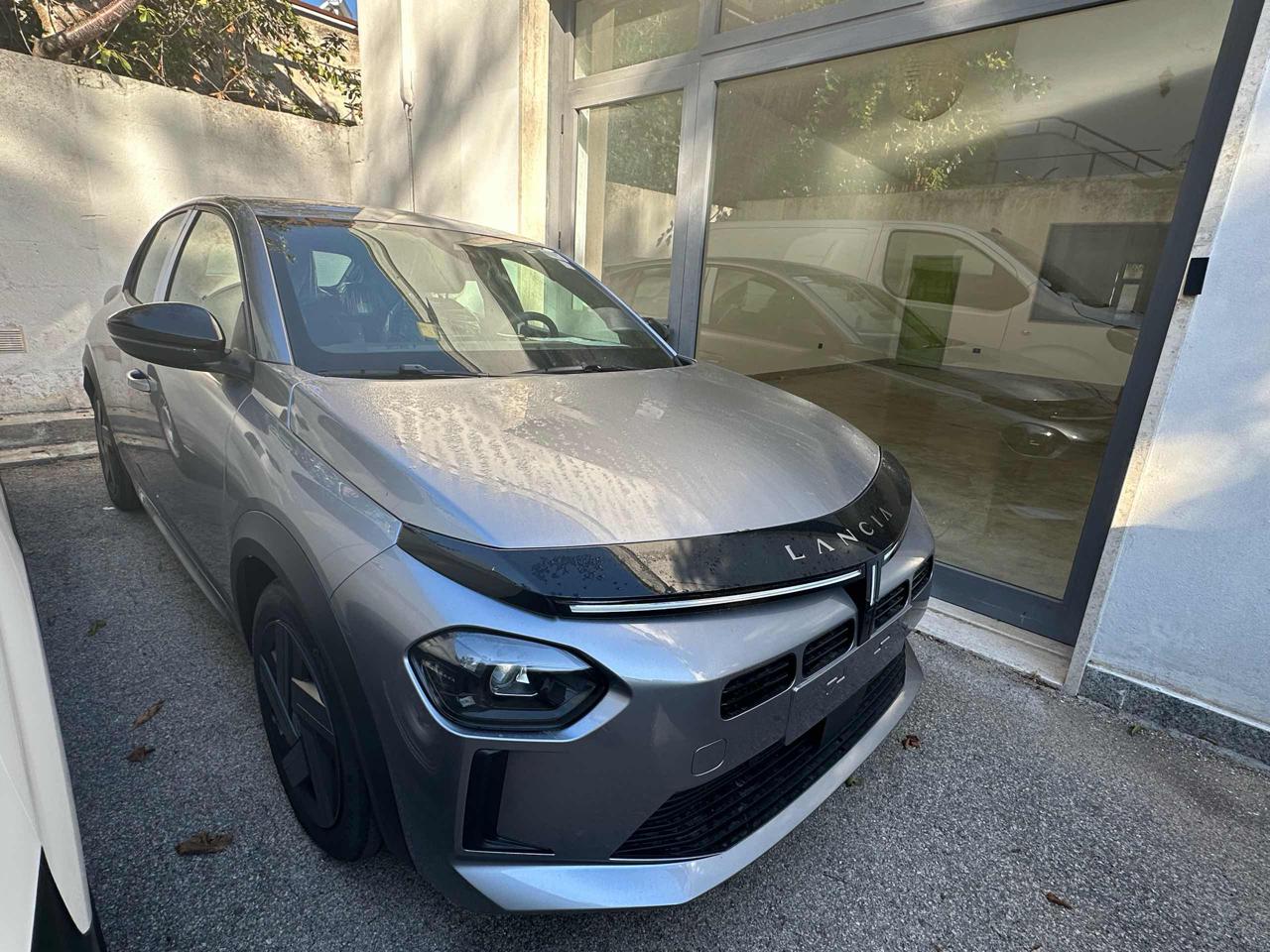 LANCIA Ypsilon Hybrid e-DCT - 3
