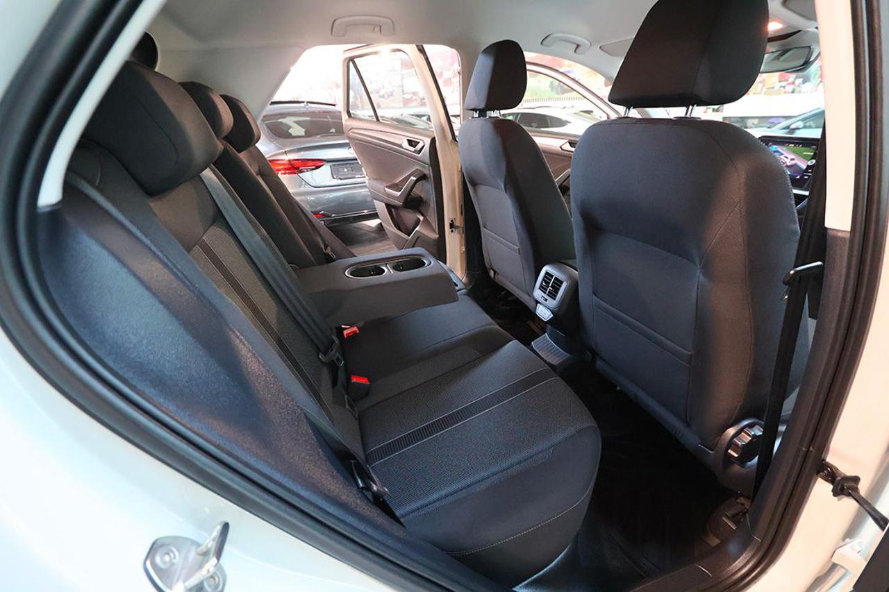 VOLKSWAGEN T-Roc 2.0 TDI SCR Life - 18