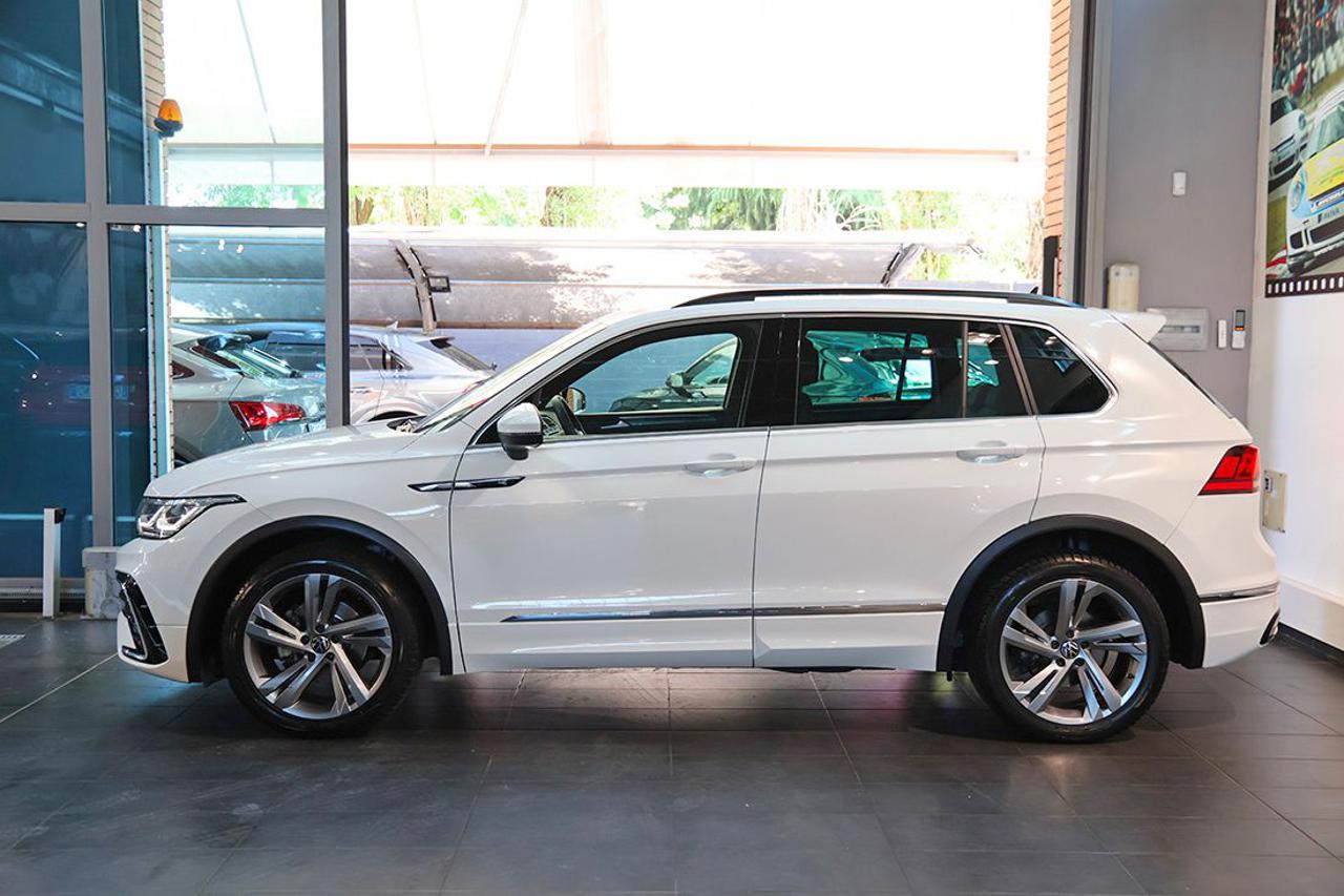 VOLKSWAGEN Tiguan 2.0 TDI 150cv SCR DSG R-Line - 3