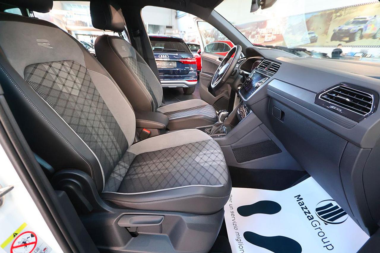 VOLKSWAGEN Tiguan 2.0 TDI 150cv SCR DSG R-Line - 38