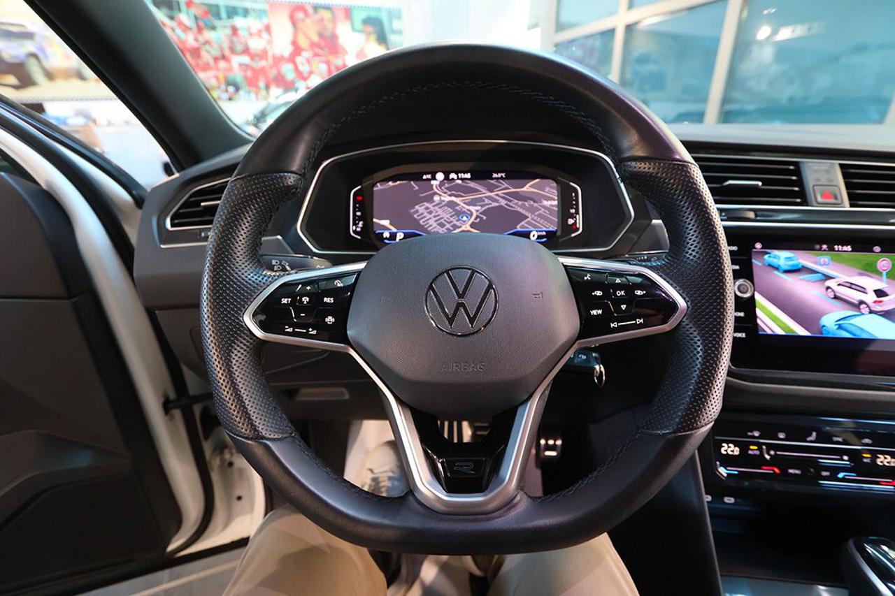 VOLKSWAGEN Tiguan 2.0 TDI 150cv SCR DSG R-Line - 20
