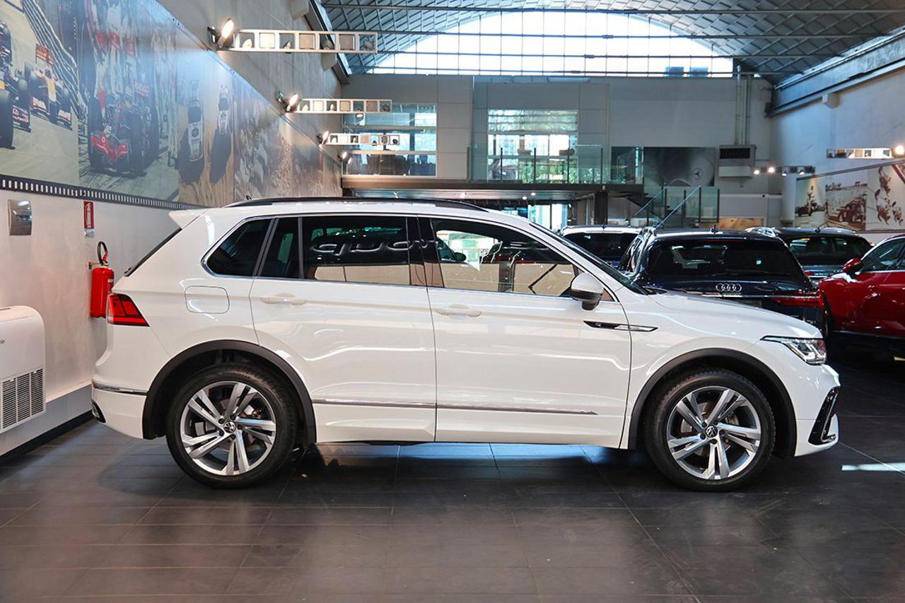 VOLKSWAGEN Tiguan 2.0 TDI 150cv SCR DSG R-Line - 2