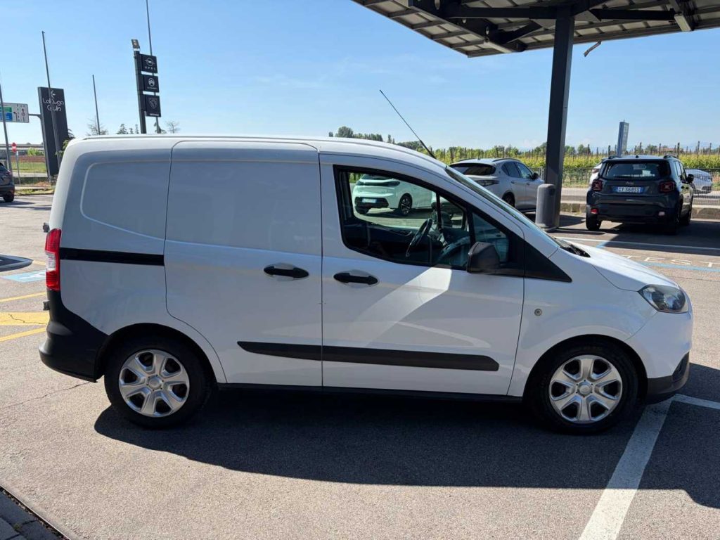FORD Tourneo Courier 1.5 TDCI 75 CV Plus - 5