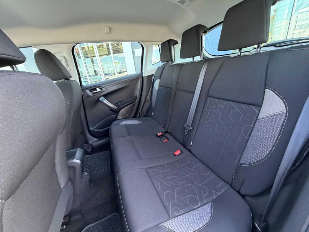 PEUGEOT 2008 1° serie PureTech 82 Active - 10