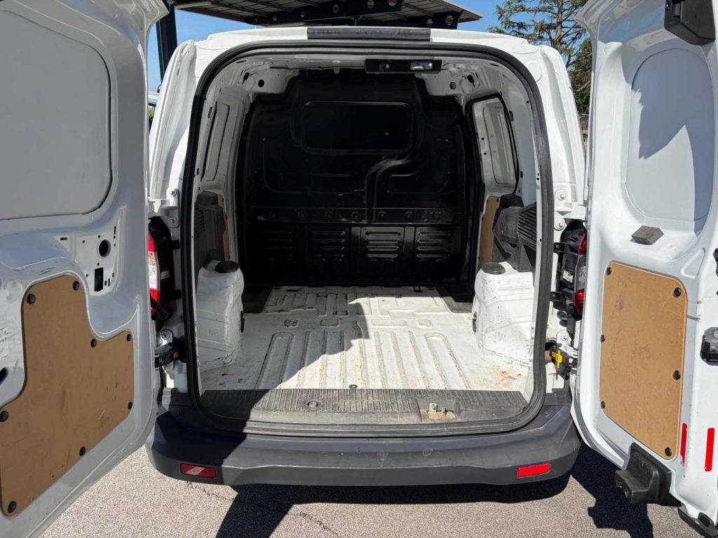 FORD Tourneo Courier 1.5 TDCI 75 CV Plus - 9